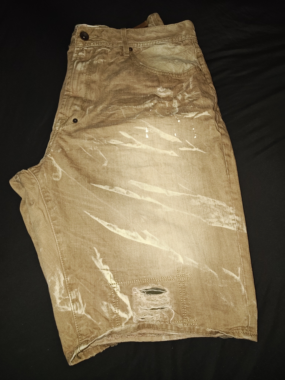 Men's Distressed Tan Cargo Shorts